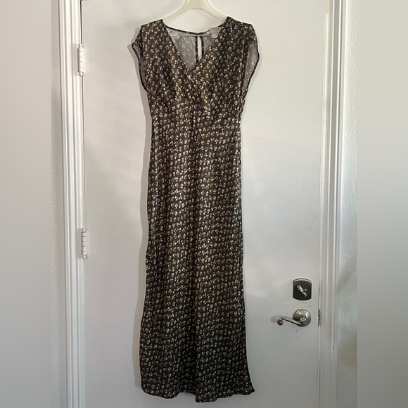 Madewell wide v-neck midi dress size 4 - Picture 3 of 15